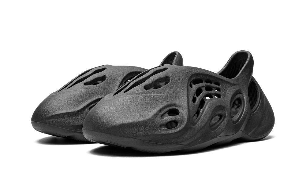 adidas Yeezy Foam RNR Onyx - OnSize