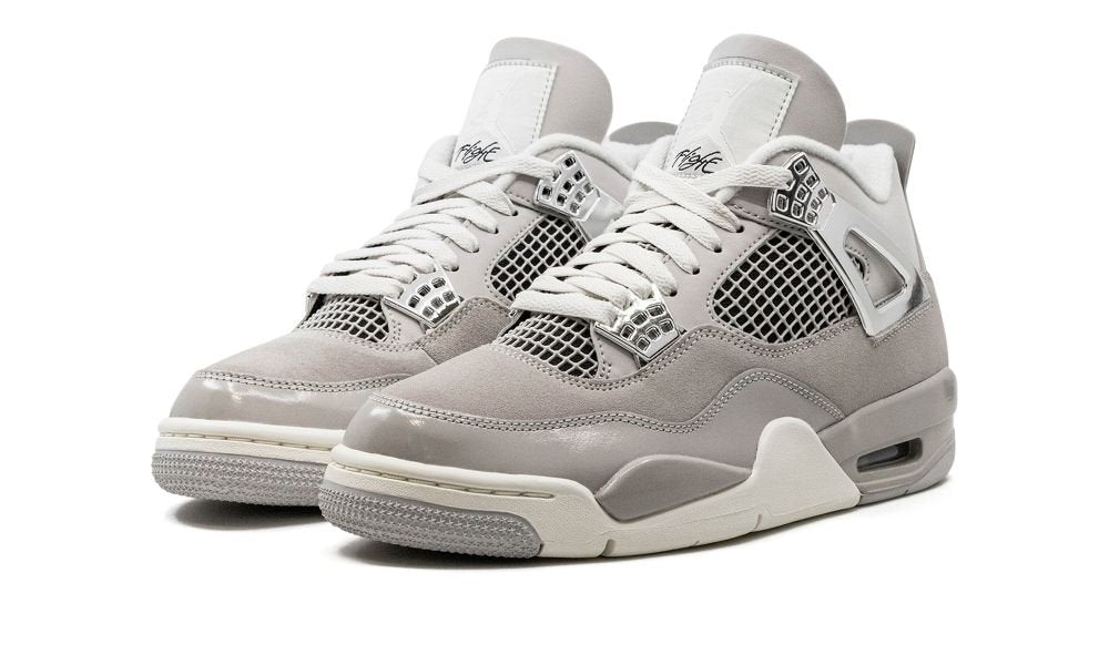 Jordan 4 Retro Frozen Moments - OnSize