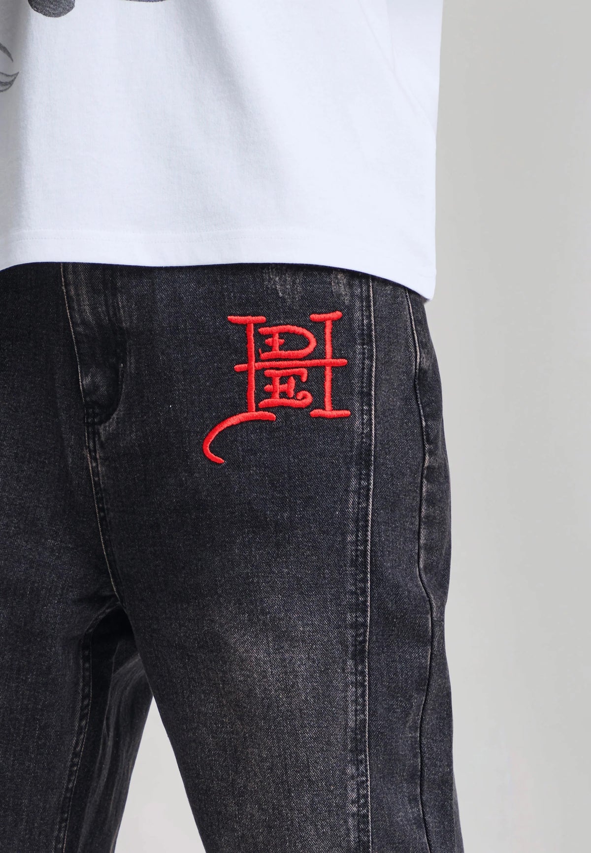 Ed Hardy Serpent Skull Graphic Relaxed Jeans Washed Black - OnSize